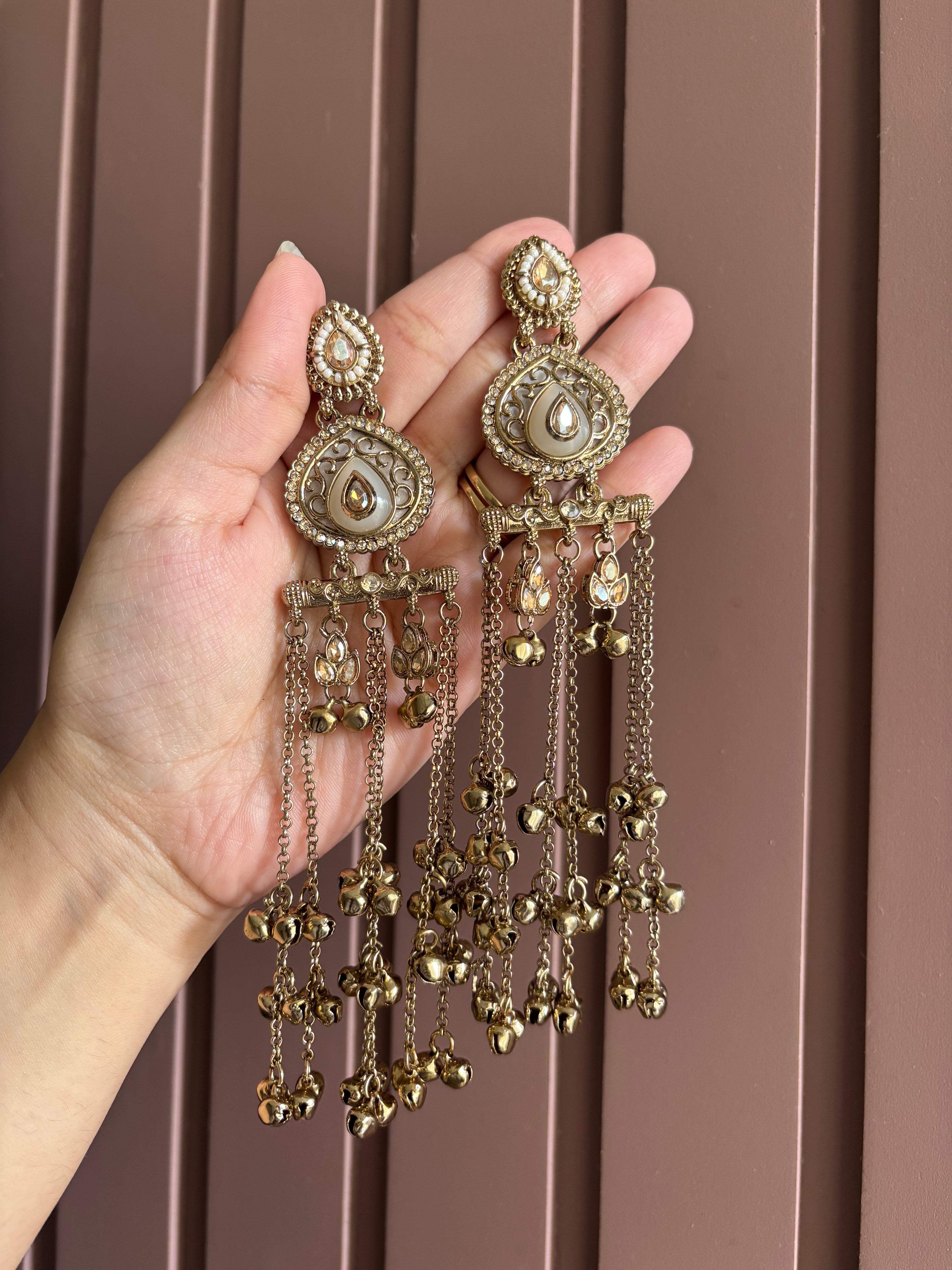 Ivory Ghungroo Touch Layers Earrings