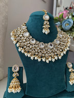 Suhana Heavy Look Necklace With Mang Tikka & Jhumkas