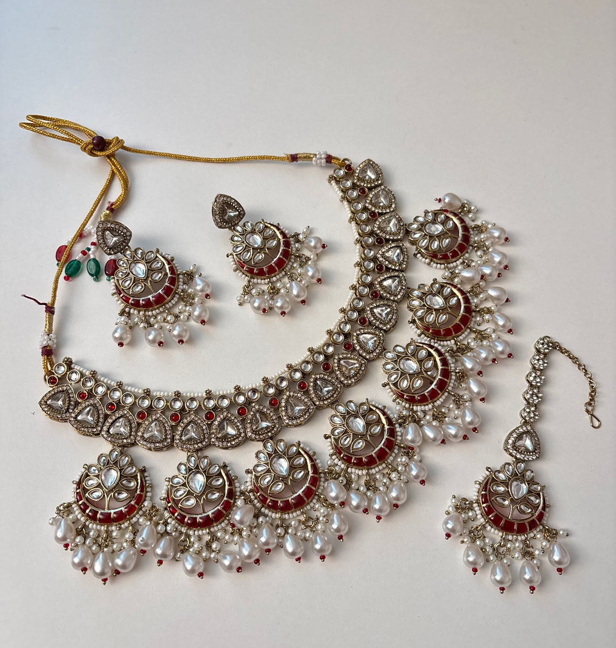 Premium Heavy Look Premium Necklace With Mang Tikka & Earrings (Maroon)