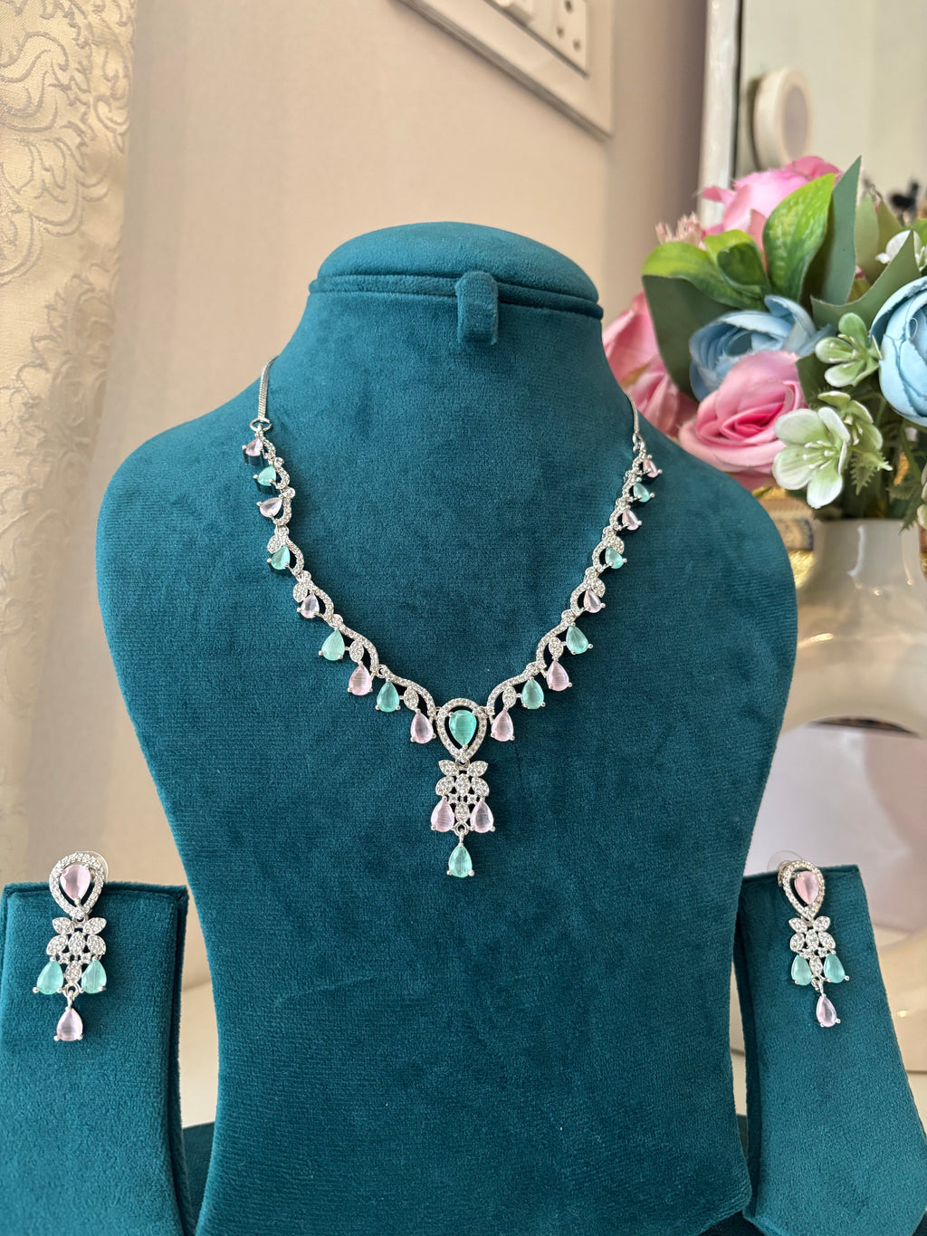 Elizabeth American Diamond Necklace With Earrings (Pink Mint)
