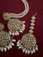 High Quality Designer Kundan Mang Tikka & Earrings With Side Layers