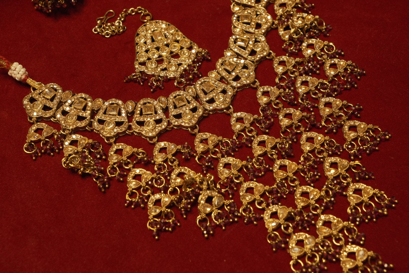 The Wine Layer Pakistani Style Necklace With Mang Tikka & Jhumkas