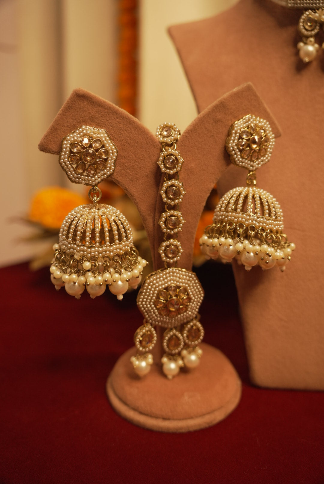 High Quality Designer Choker Set With Mang Tikka & Jhumkas