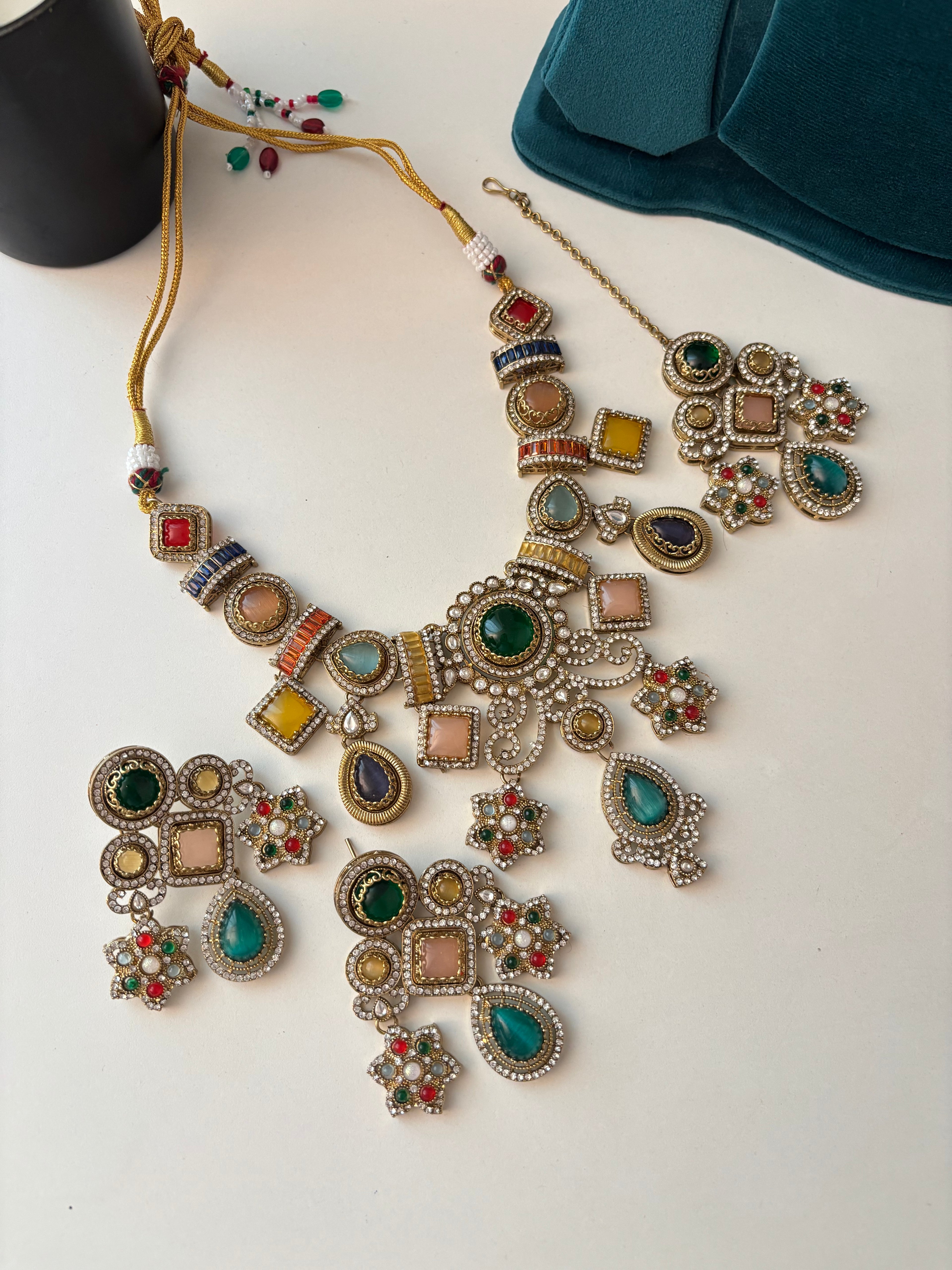 Princess Margarita Necklace With Mang Tikka & Earrings