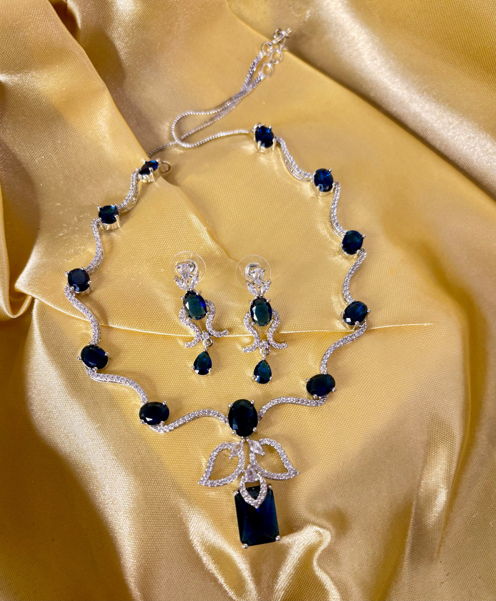 Angel American Diamond Sleek Necklace With Earrings ( Blue )