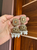 Zeenat Jhumkas
