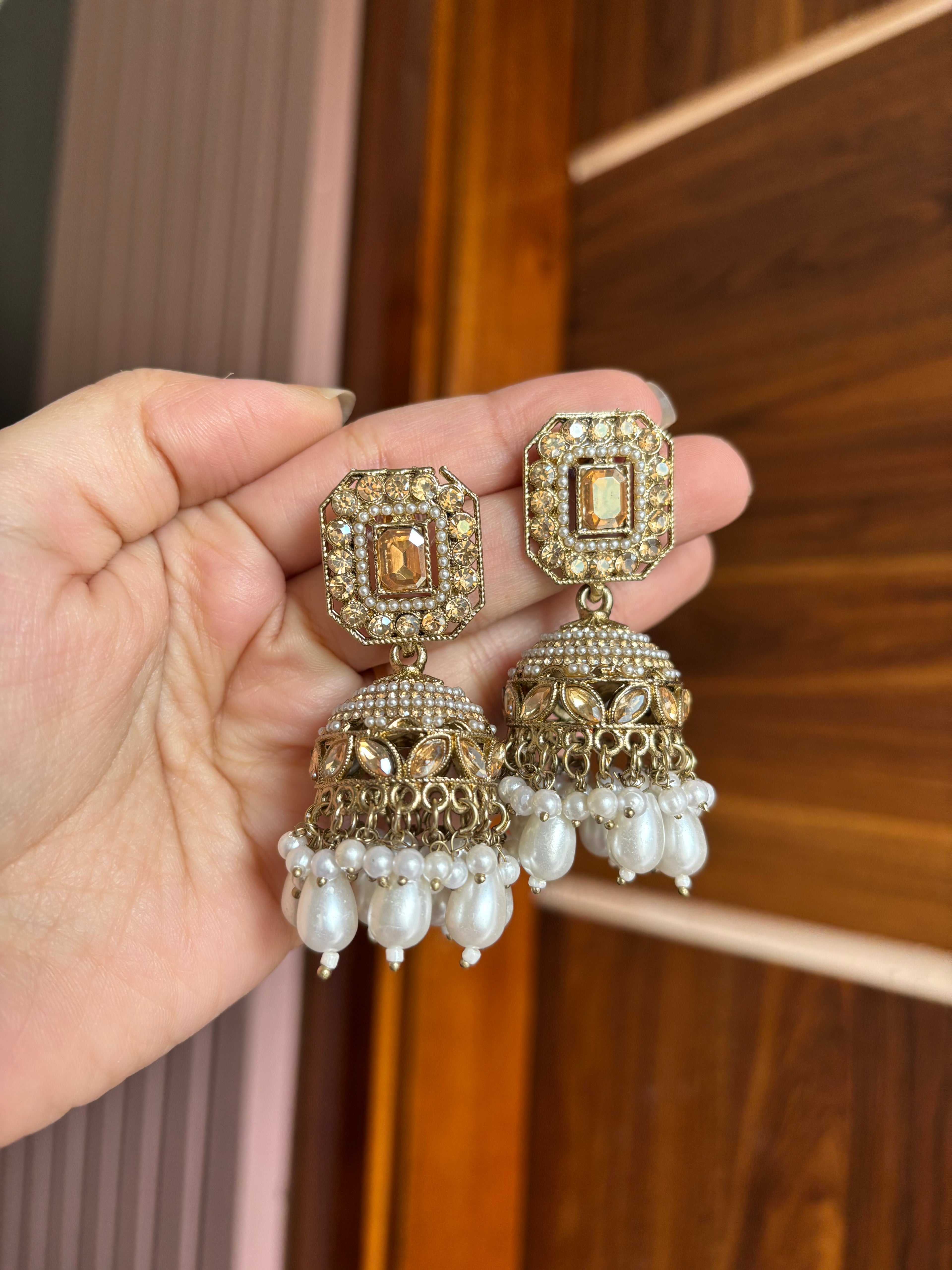 Zeenat Jhumkas