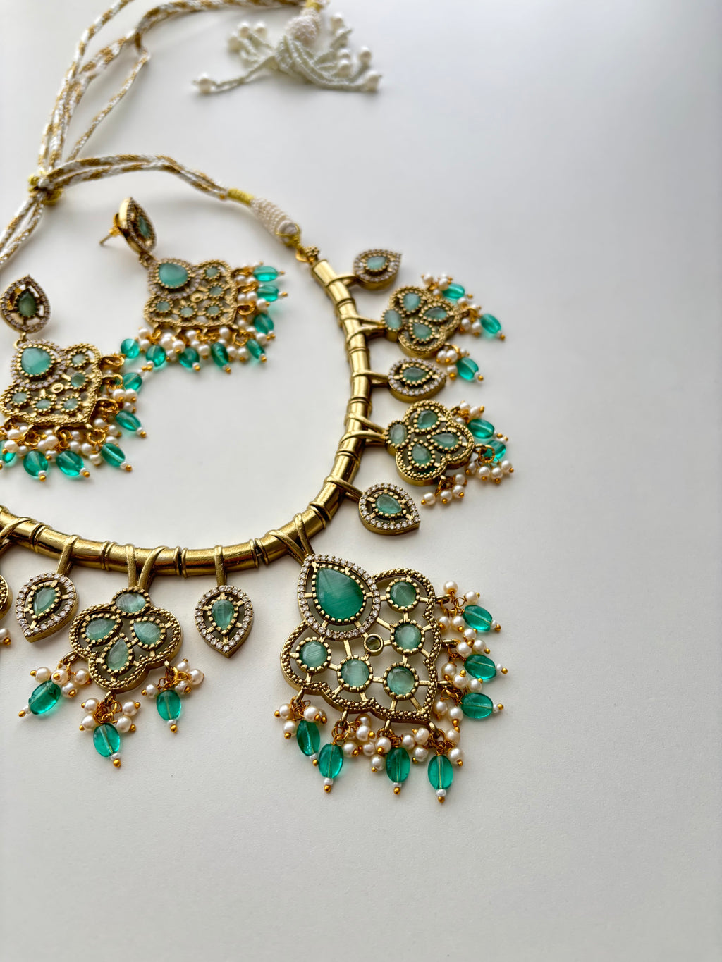 Prableen Premium Necklace With Earrings (Turquoise)
