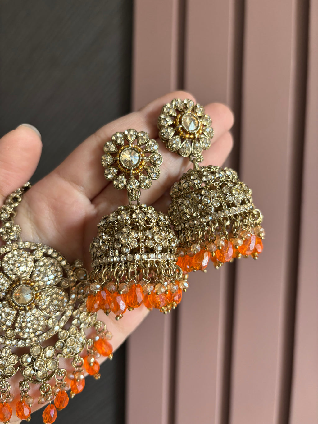 High Quality Designer Flower Mang Tikka & Jhumki ( Orange )