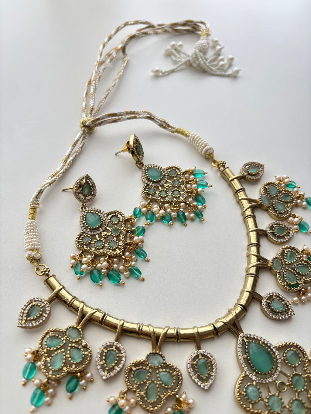 Prableen Premium Necklace With Earrings (Turquoise)
