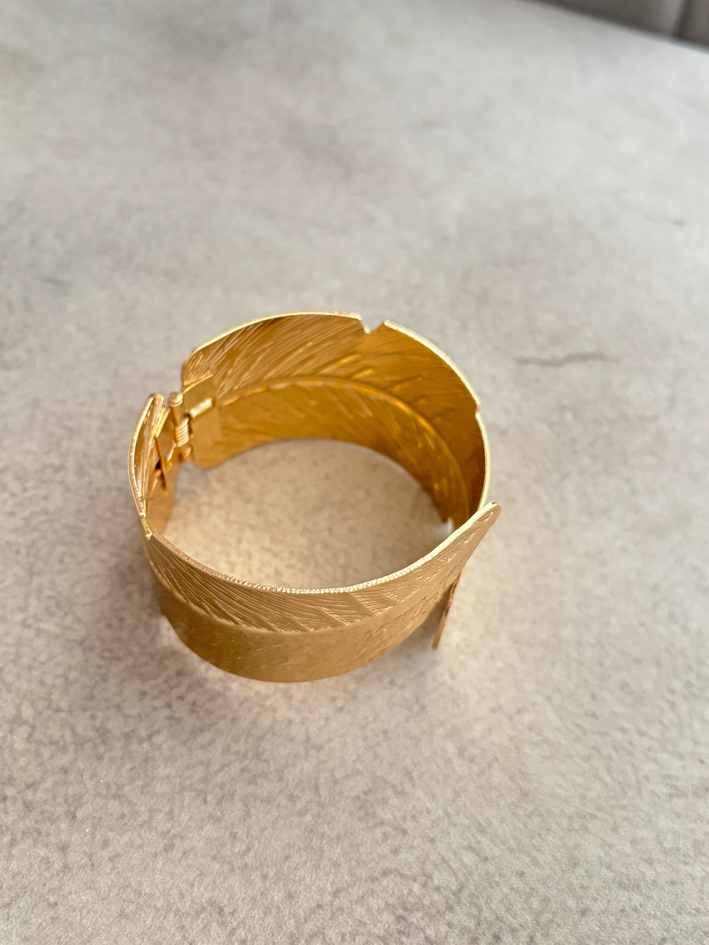 The Leaf Openable Bracelet