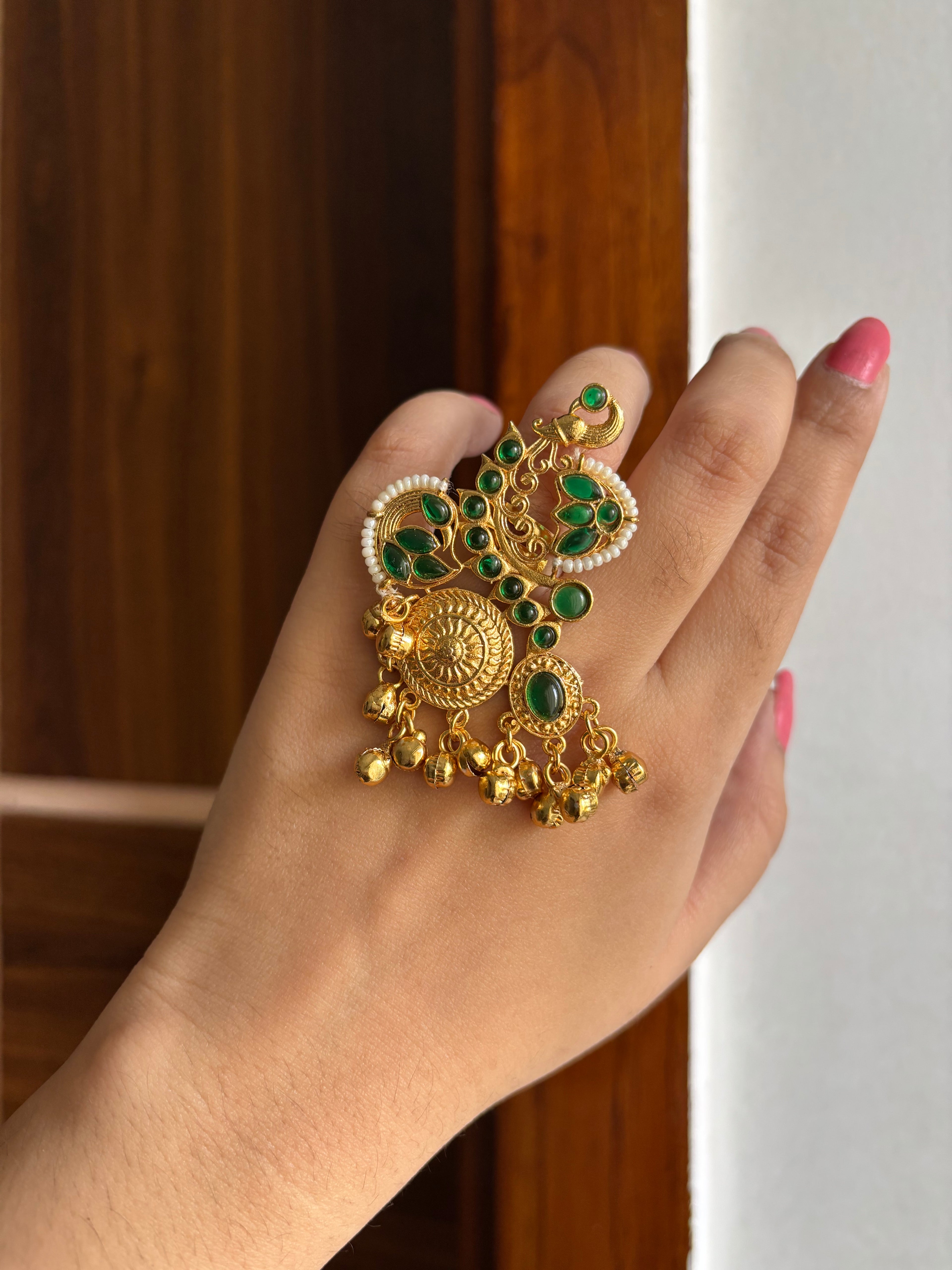 Adjustable Peacock Ring (Emerald)