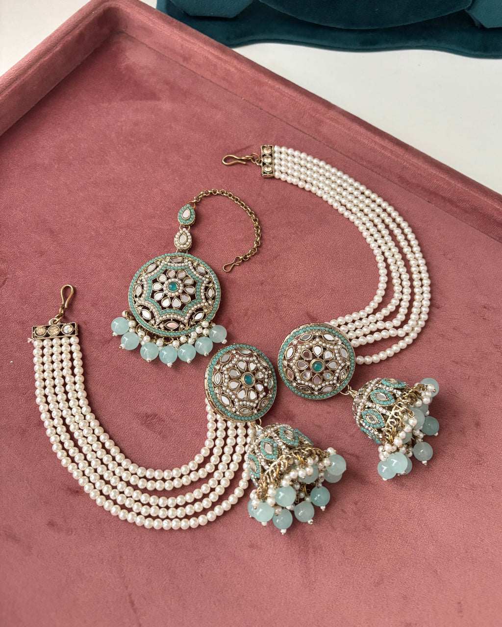 Mirror Cut Mang Tikka With Jhumkas & Detachable Earchain ( Powder Blue )