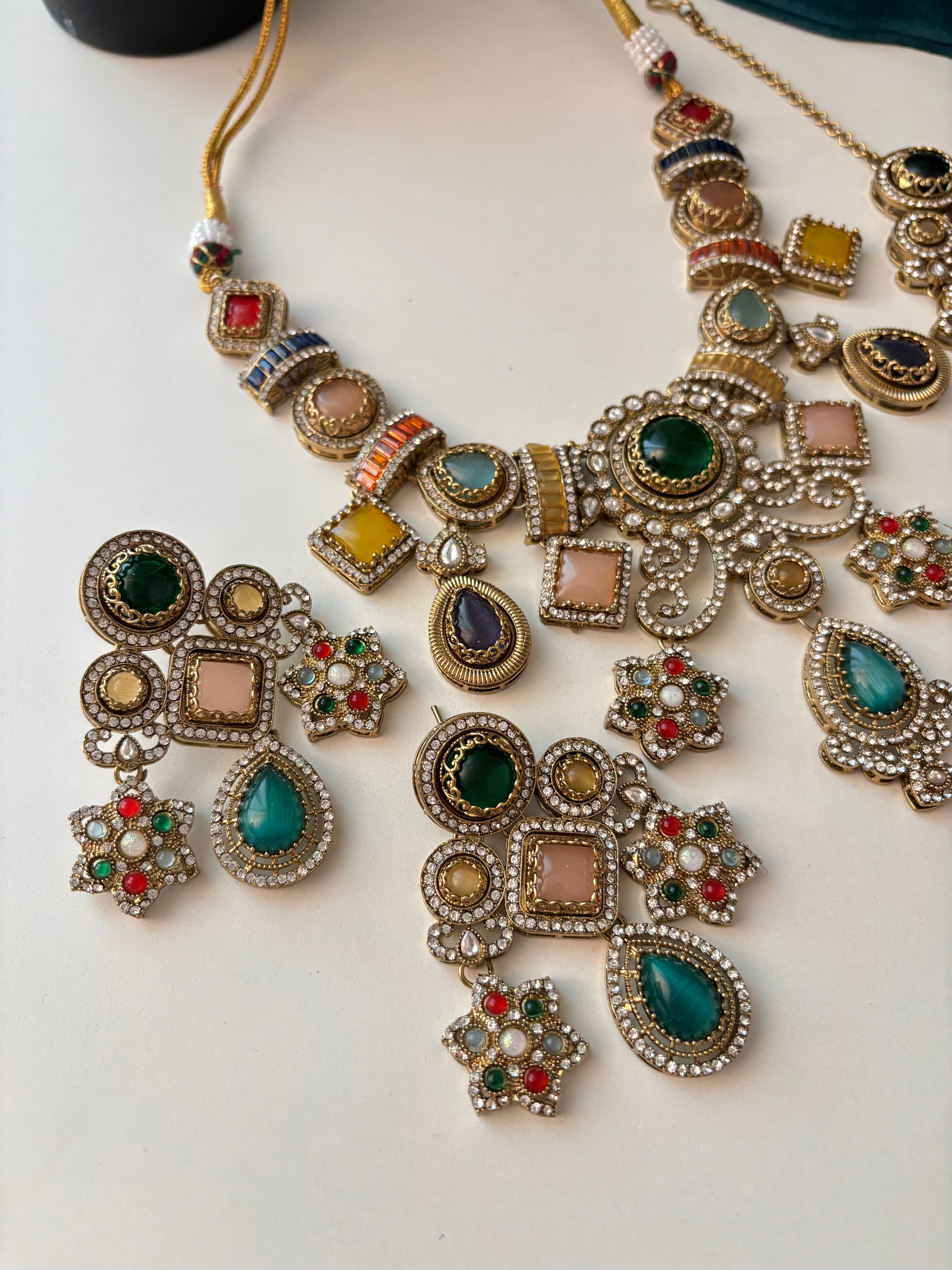 Princess Margarita Necklace With Mang Tikka & Earrings