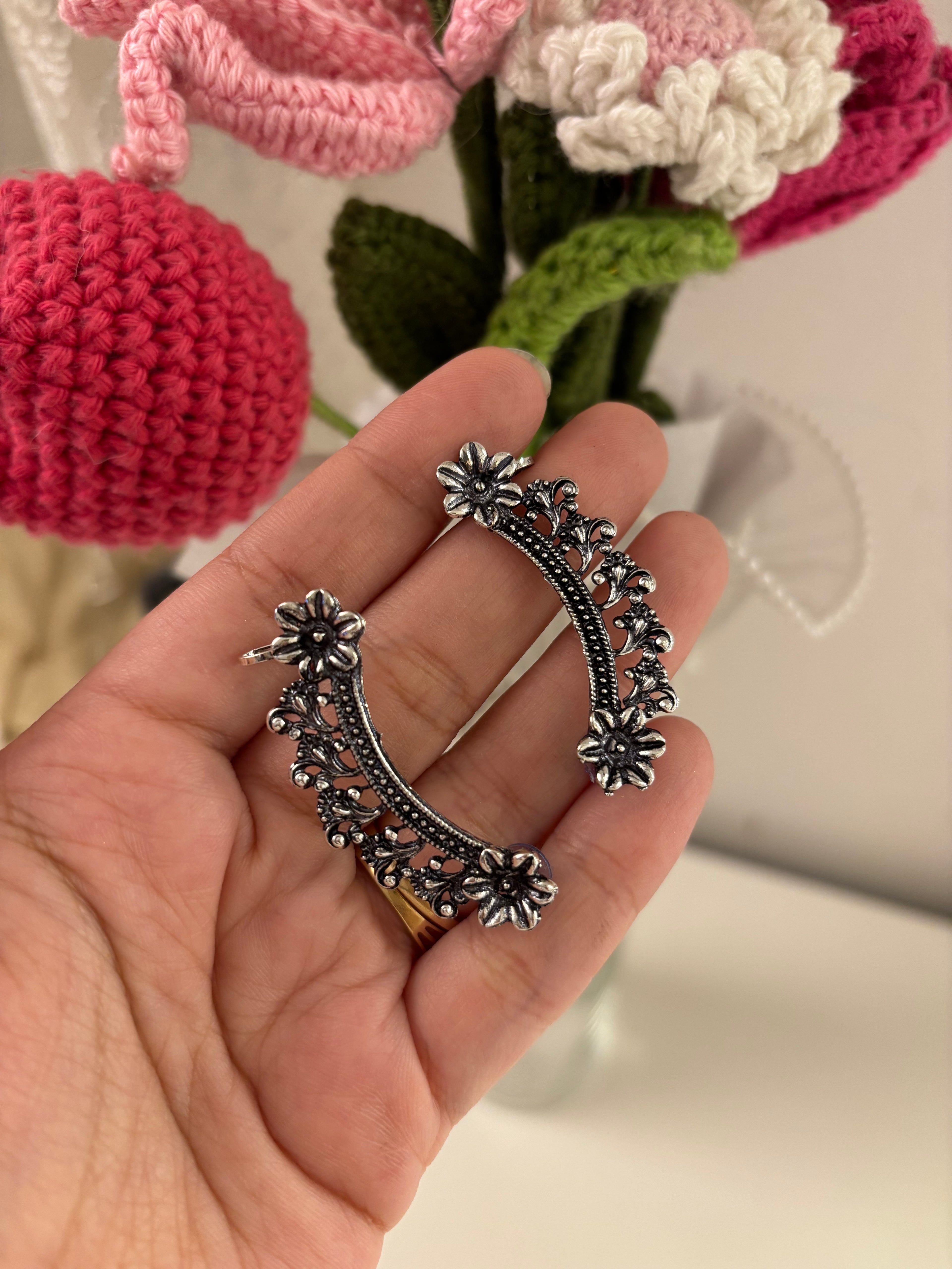 German Silver Rose Leaf Earcuff