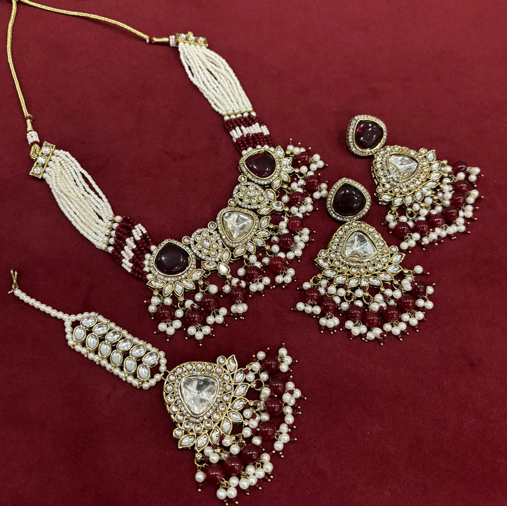 Maroon Navneet Heavy Look Choker Set With Mang Tikka & Earrings