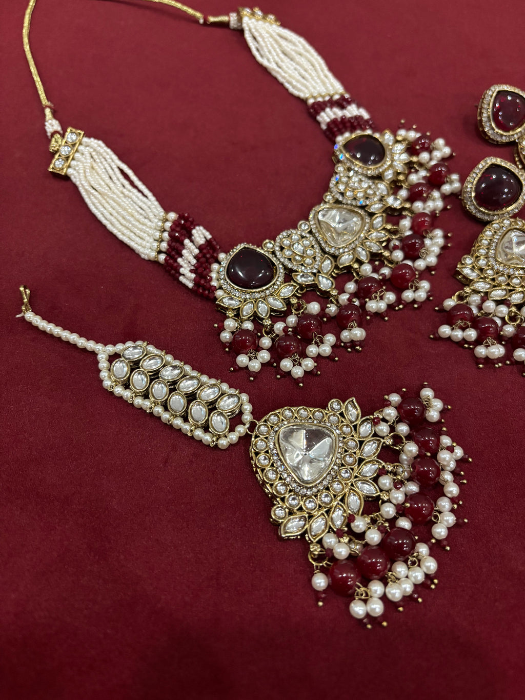 Maroon Navneet Heavy Look Choker Set With Mang Tikka & Earrings