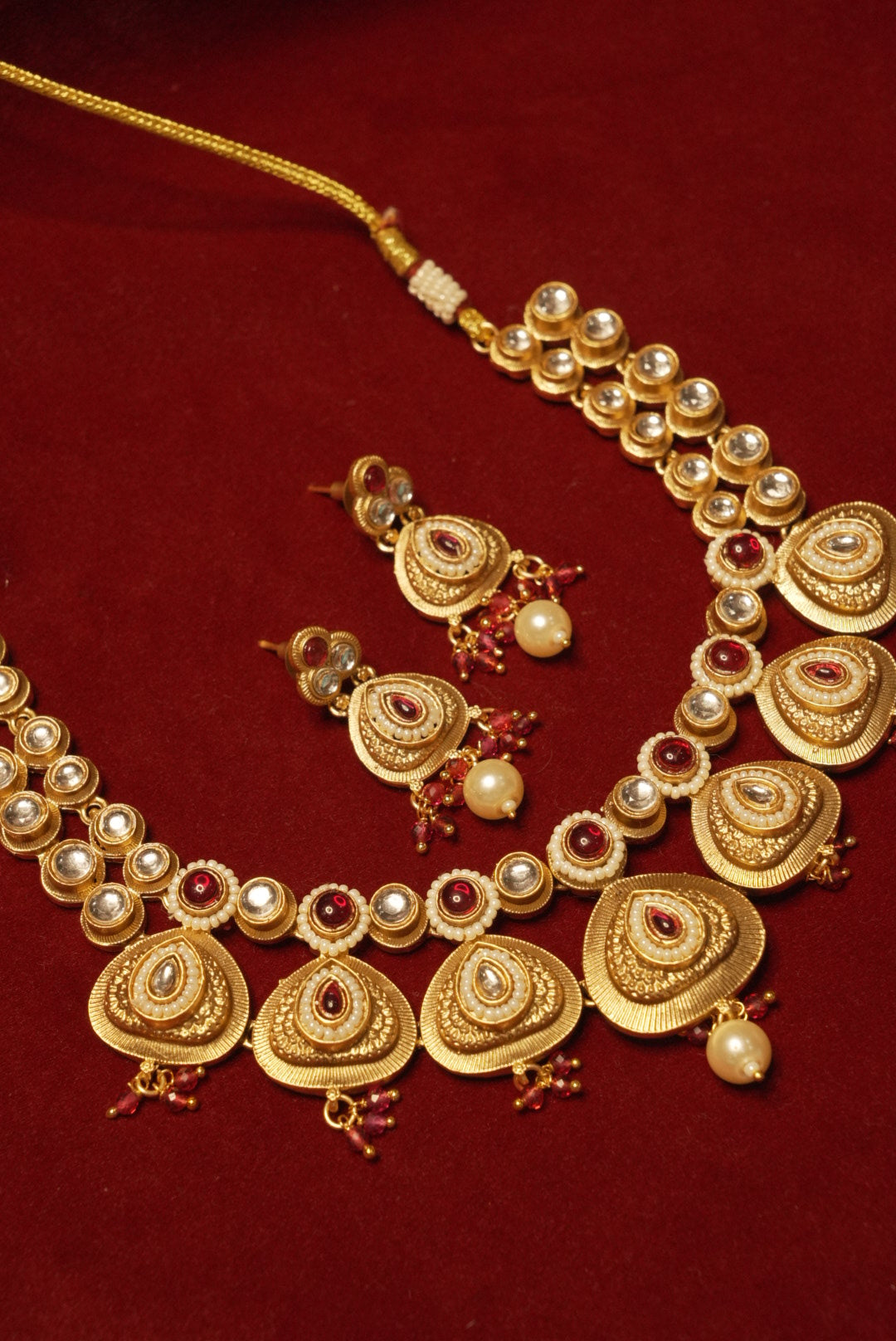 Dark Pink Gold Look Like Necklace With Earrings