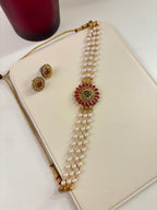 Flower Choker Set In Pearls Touch With Stud