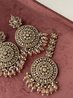 Premium Designer Oversized Mang Tikka With Earrings (Round)