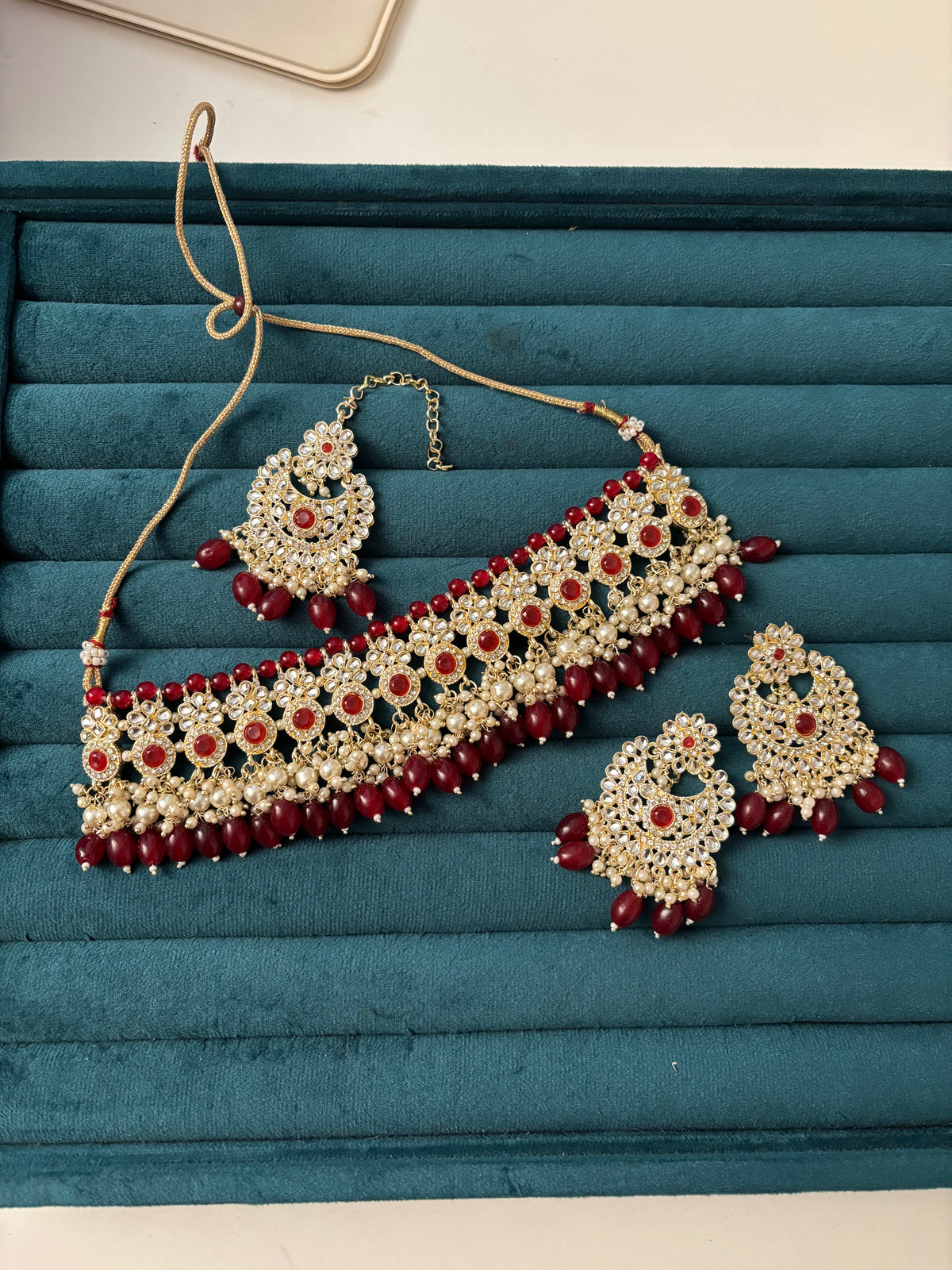 Maroon Choker Set With Mang Tikka & Earrings