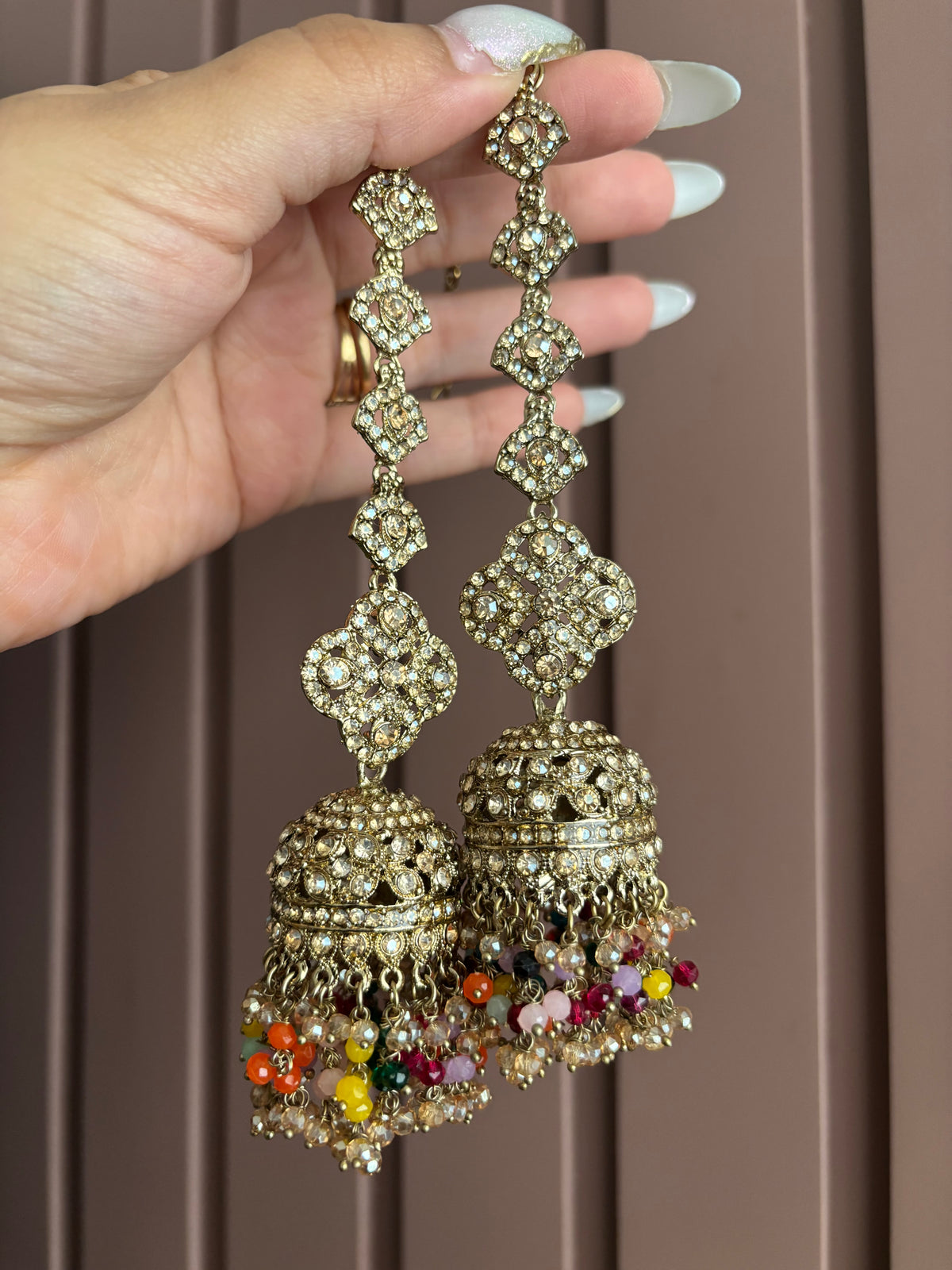 High Quality Designer Mang Tikka & Jhumkas With Sahara Touch (Multi)