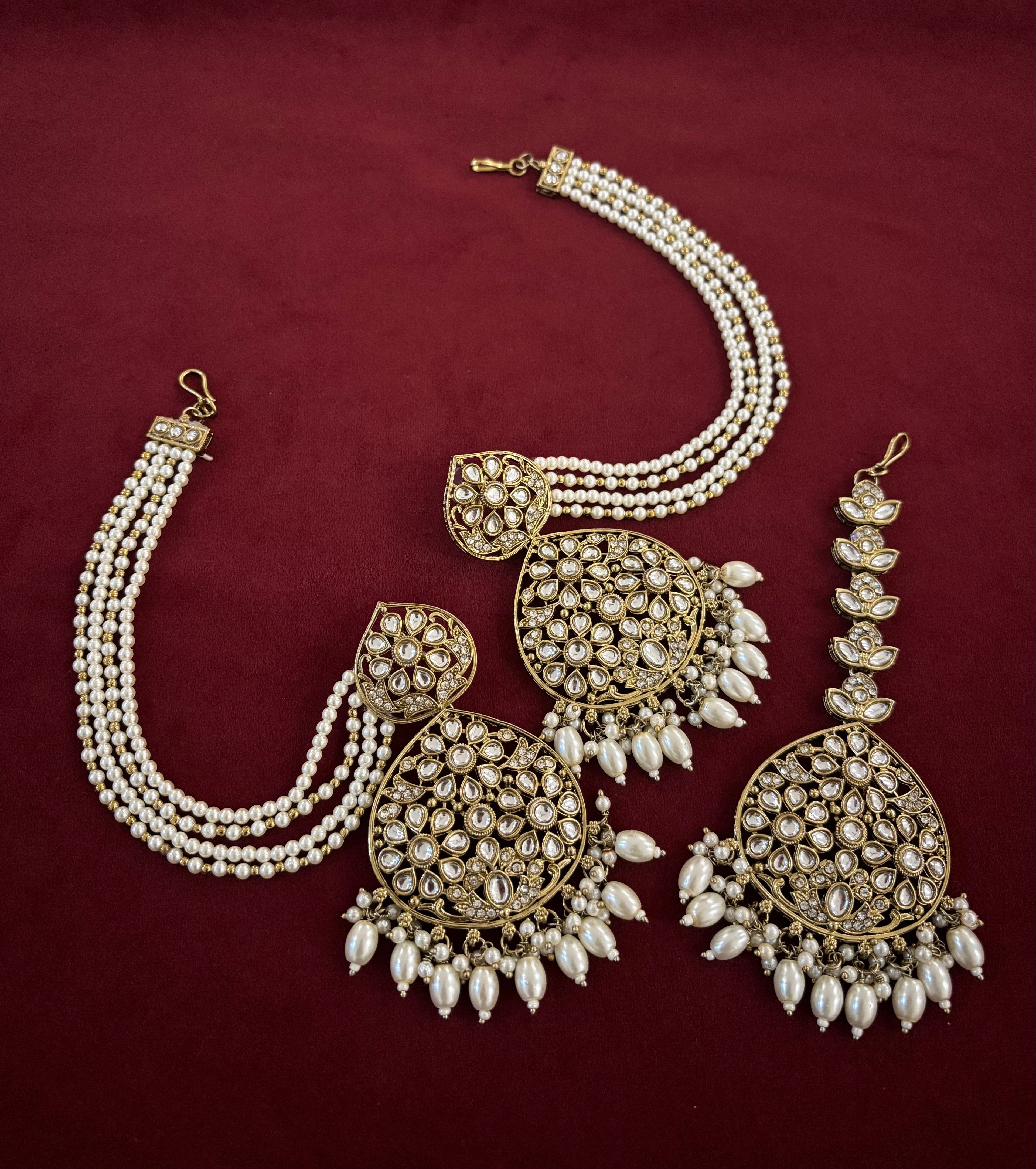 High Quality Designer Kundan Mang Tikka & Earrings With Side Layers