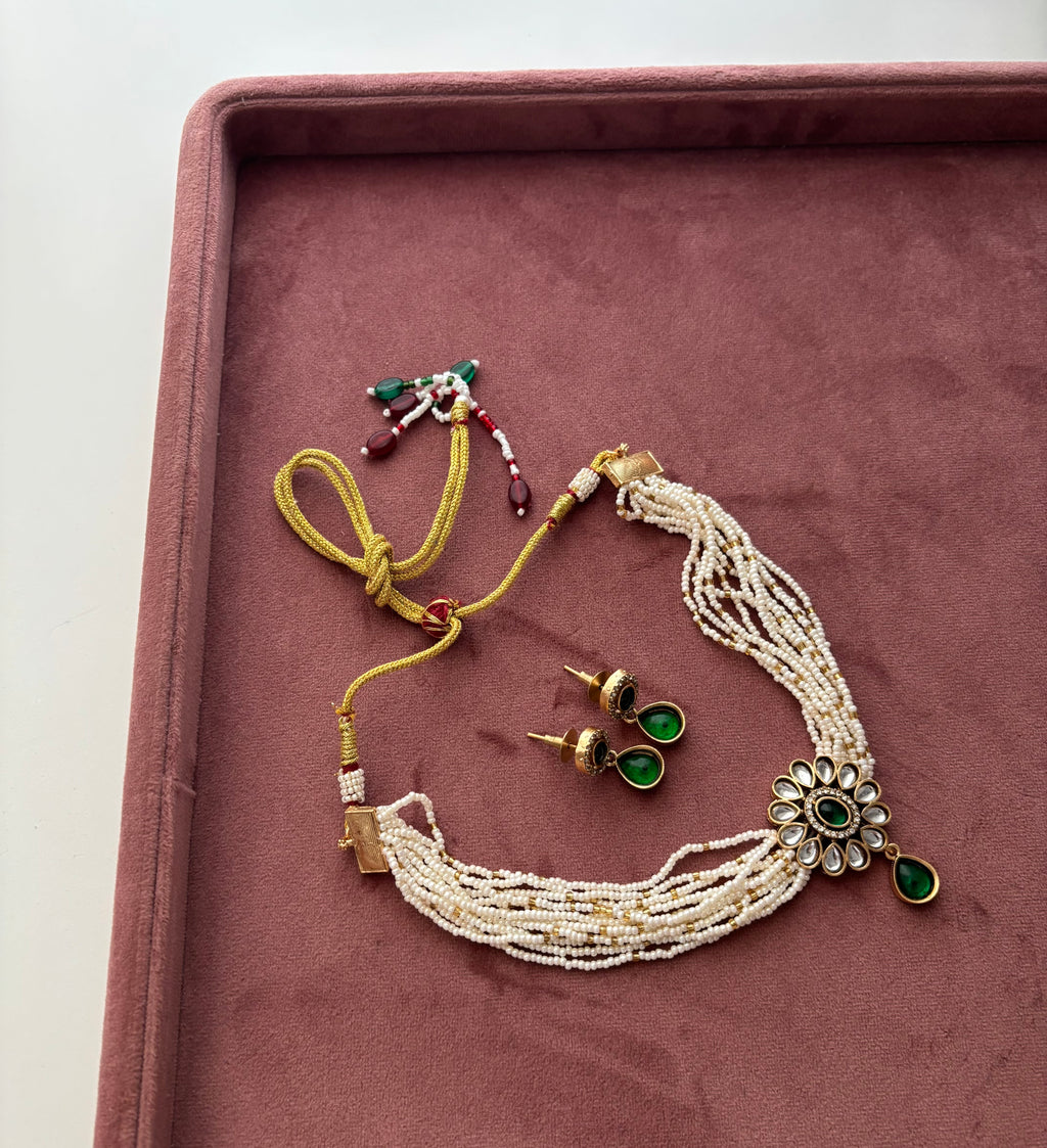Classy Kundan Flower Choker Set With Drop Earrings ( Emerald)