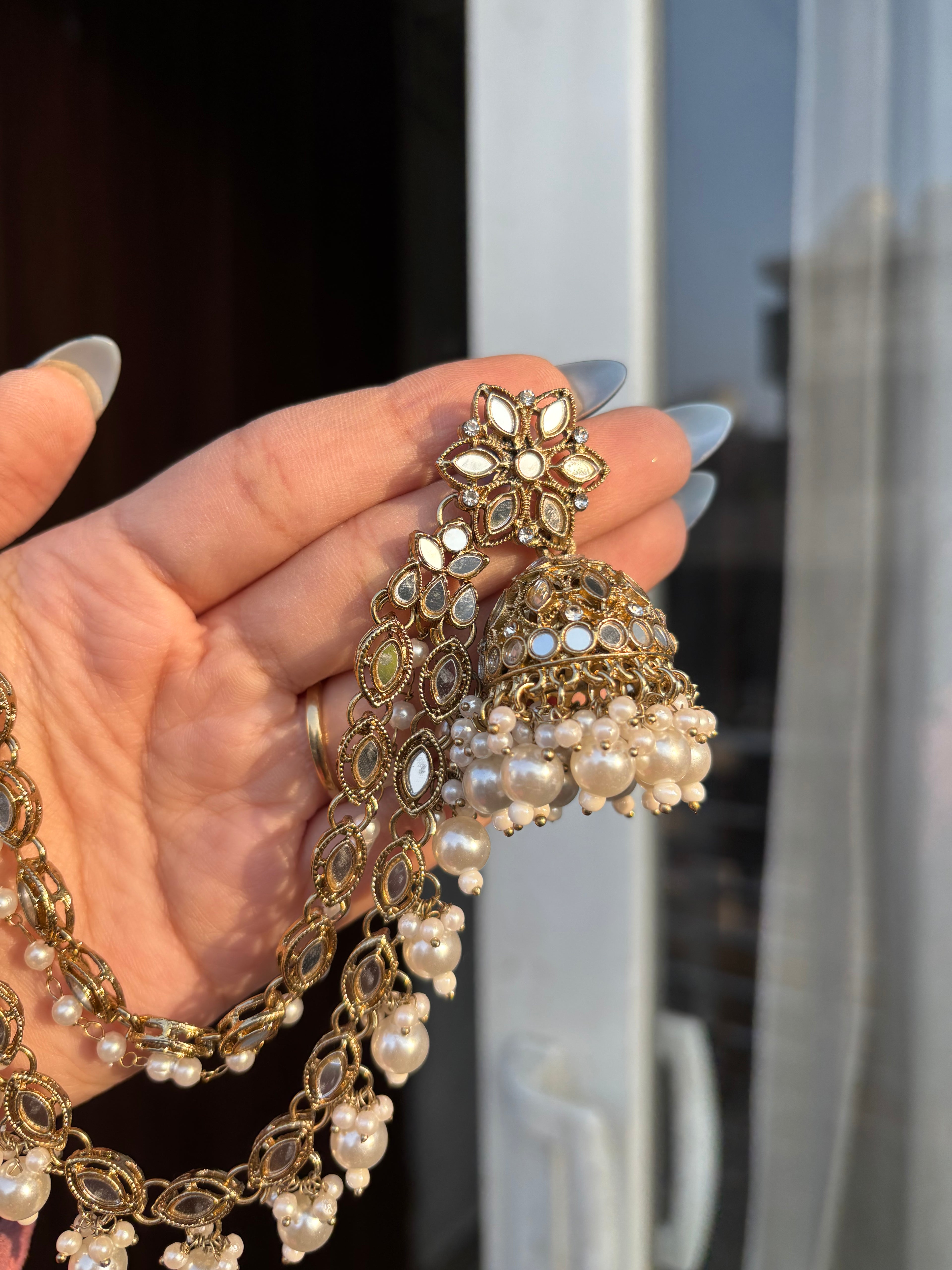 Nadia High Quality Designer Mirror Cut Mang Tikka With Jhumkas & Detachable Earchain