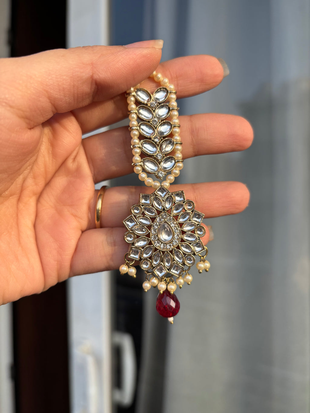High Quality Designer Maroon Mang Tikka With Jhumkas & Side Layers