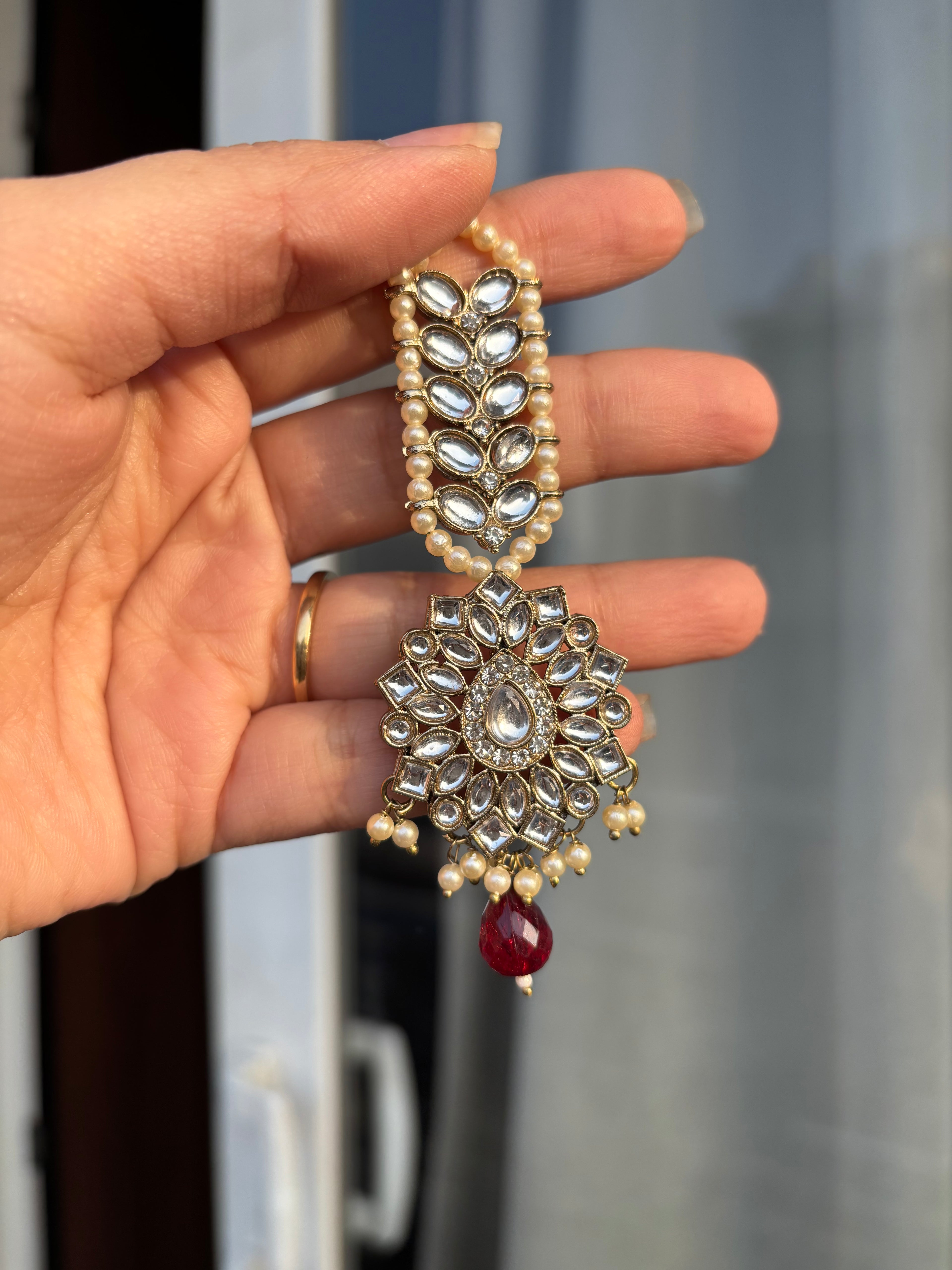 High Quality Designer Maroon Mang Tikka With Jhumkas & Side Layers