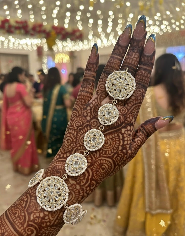 Round Kundan Adjustable Hathphool ( Single )