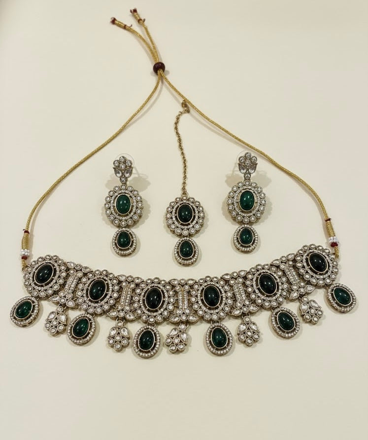 High Quality Designer Bold Green Choker With Mang Tikka & Earrings