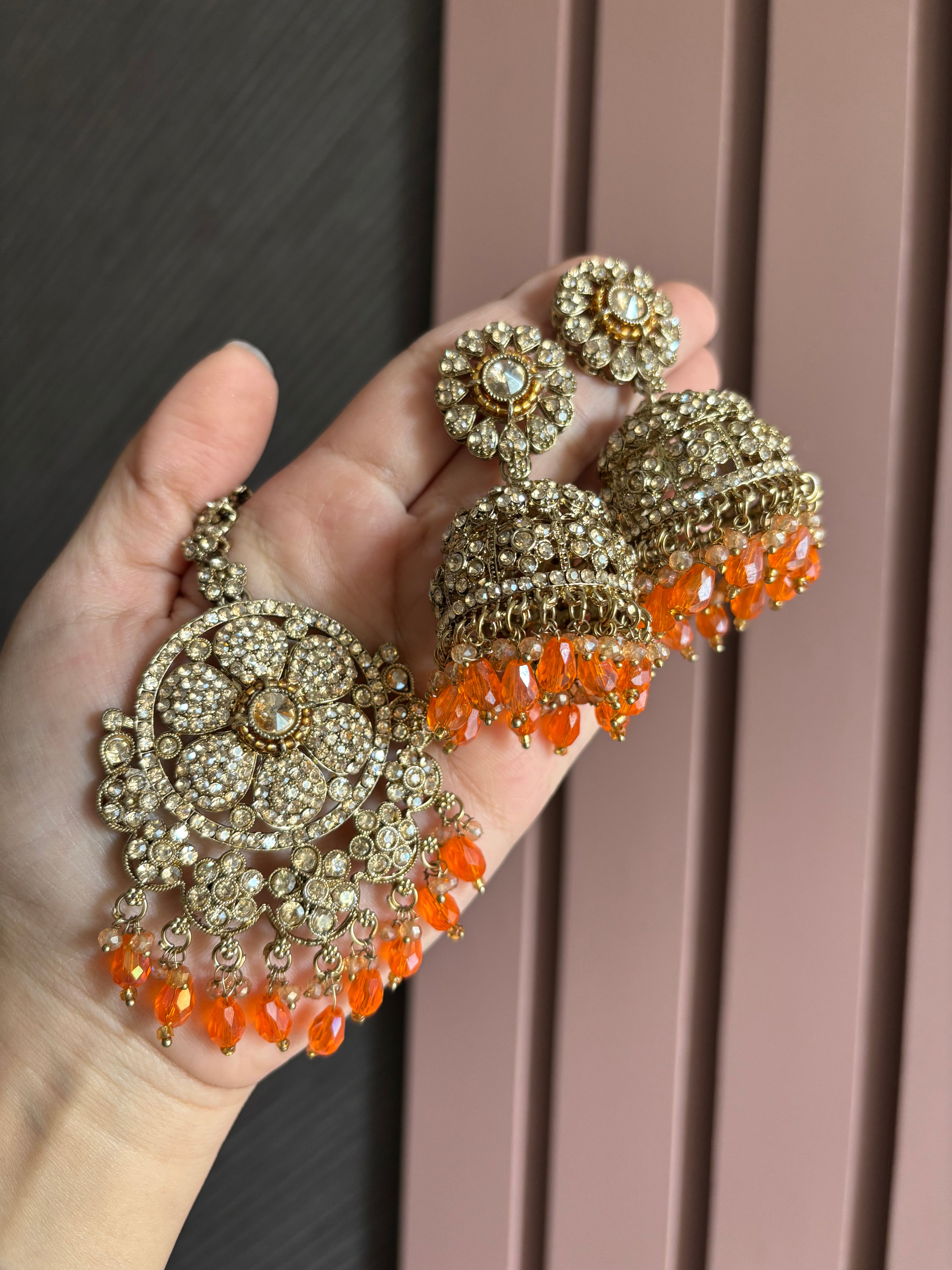 High Quality Designer Flower Mang Tikka & Jhumki ( Orange )