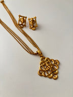 Ganesh Ji Pendant Set With Chain & Stud