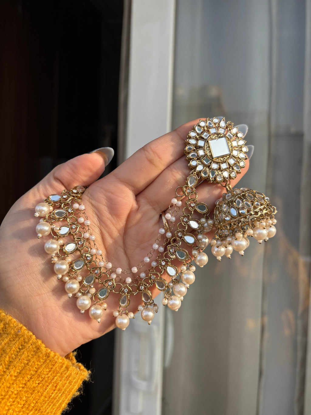 Mohini Mirror Cut Mang Tikka With Jhumkas & Side Layers