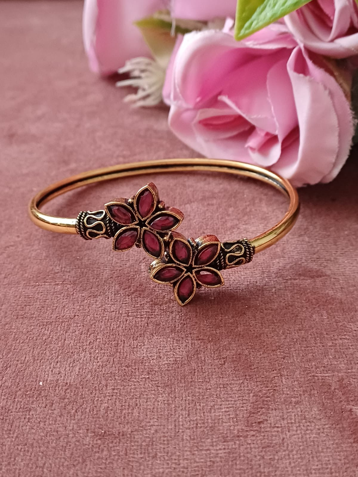 Flower Oxidised Openable Bracelet