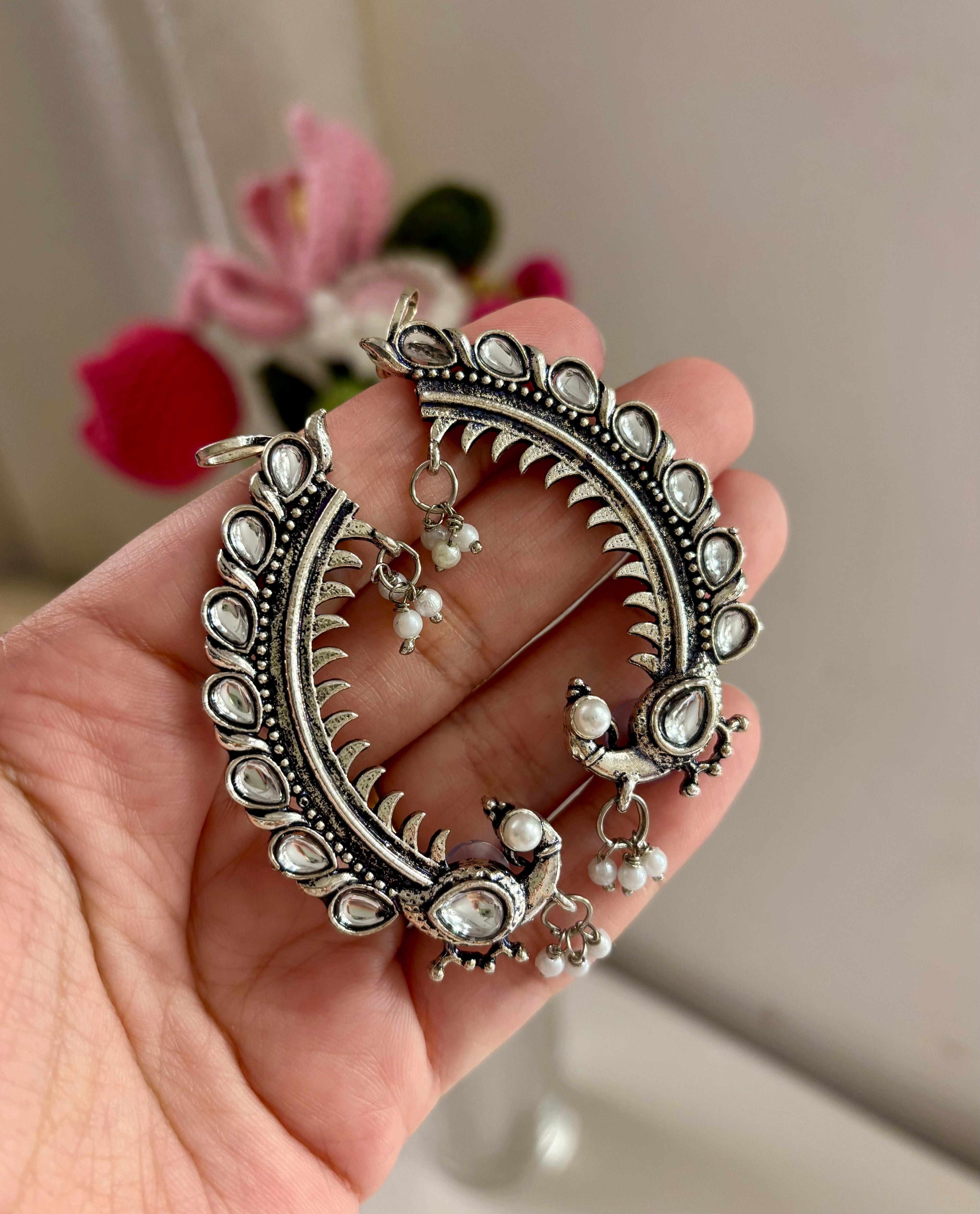 German Silver Dancing Mayuri Earcuff