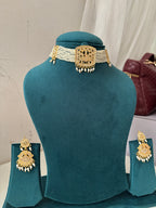 Jadau Choker Set With Earrings (Ivory)