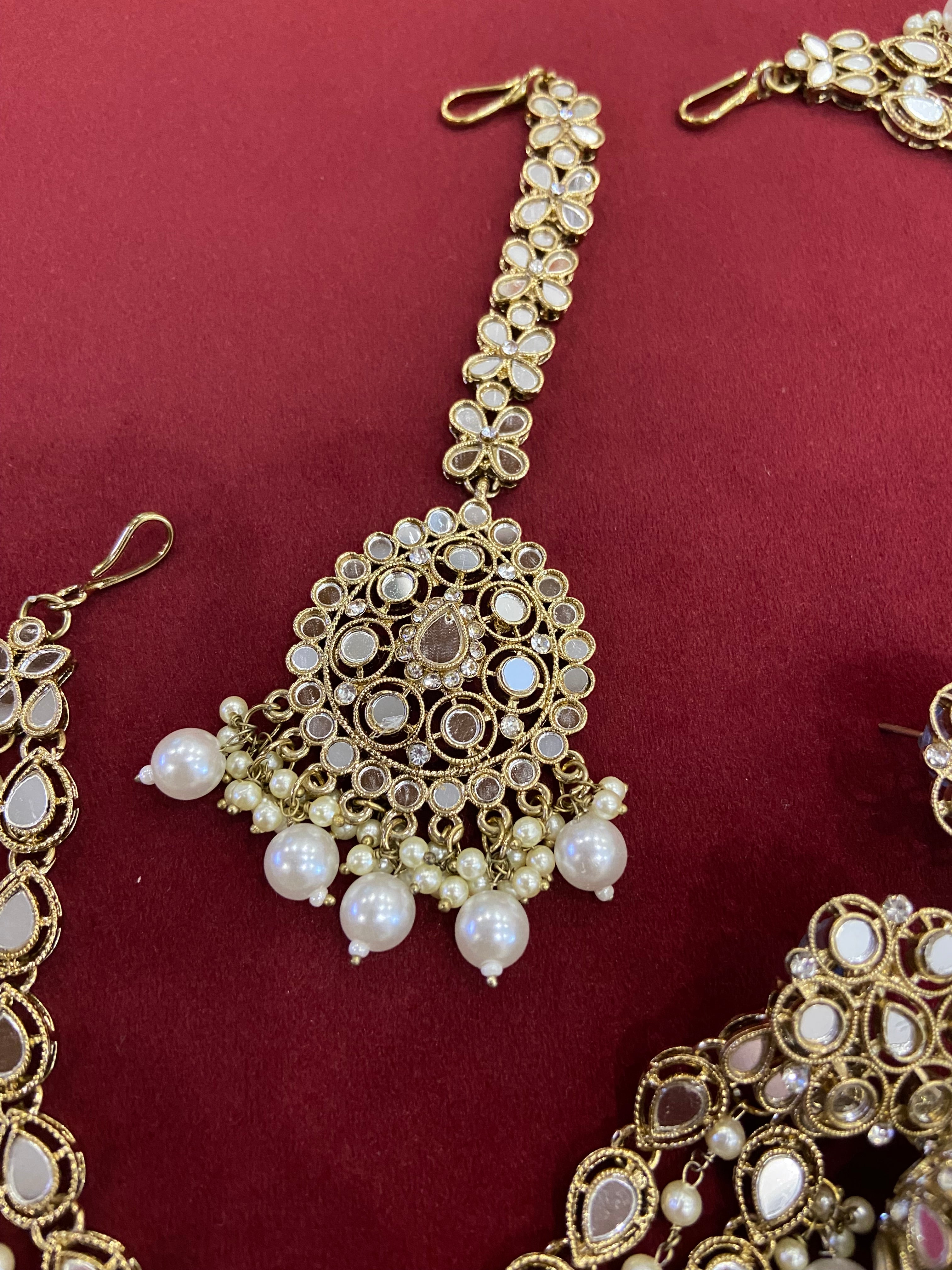 Ivory Pearls Mirror Cut Mang Tikka With Jhumkas & Detachable Earchain