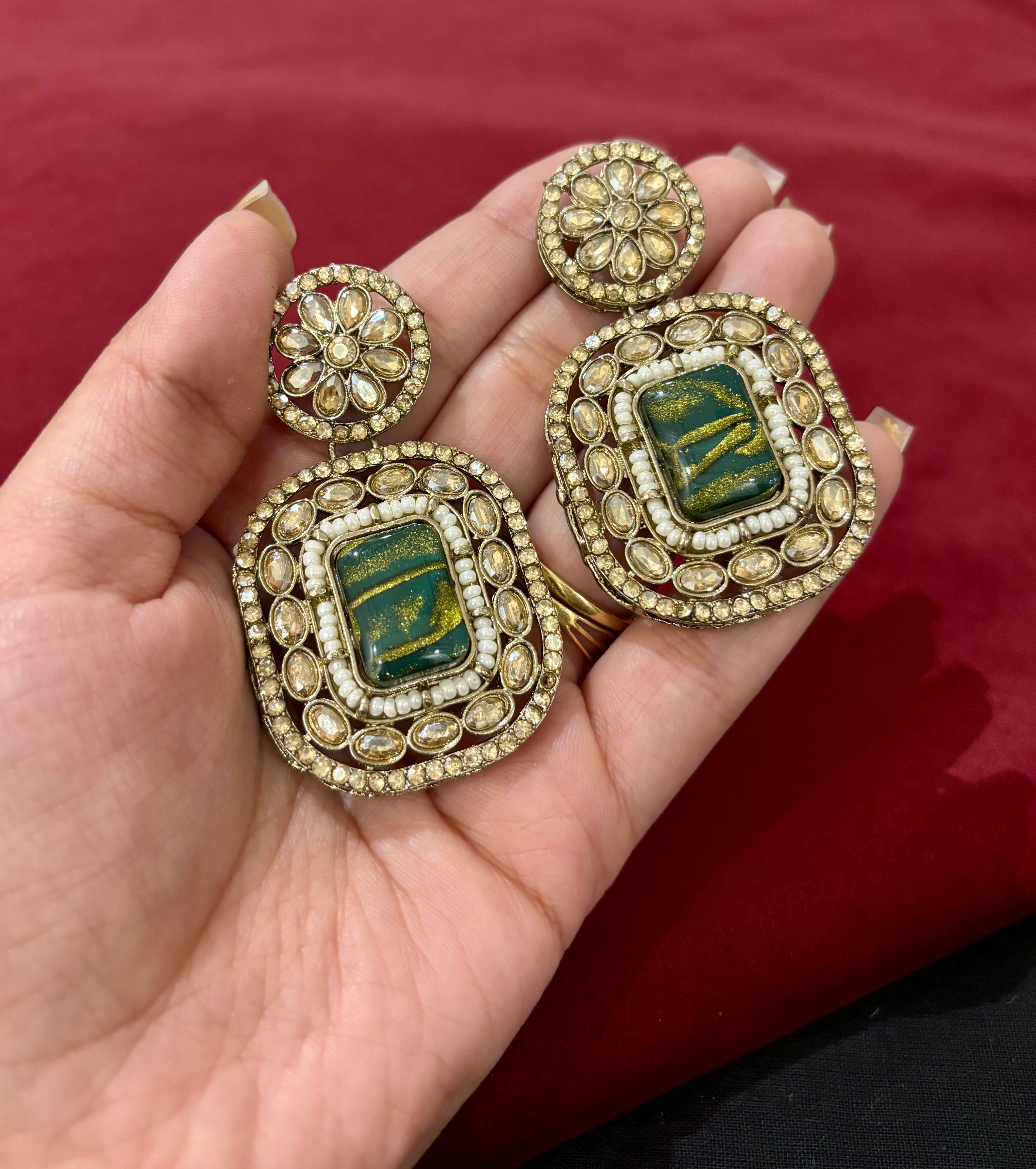 Noori Earrings ( Emerald)