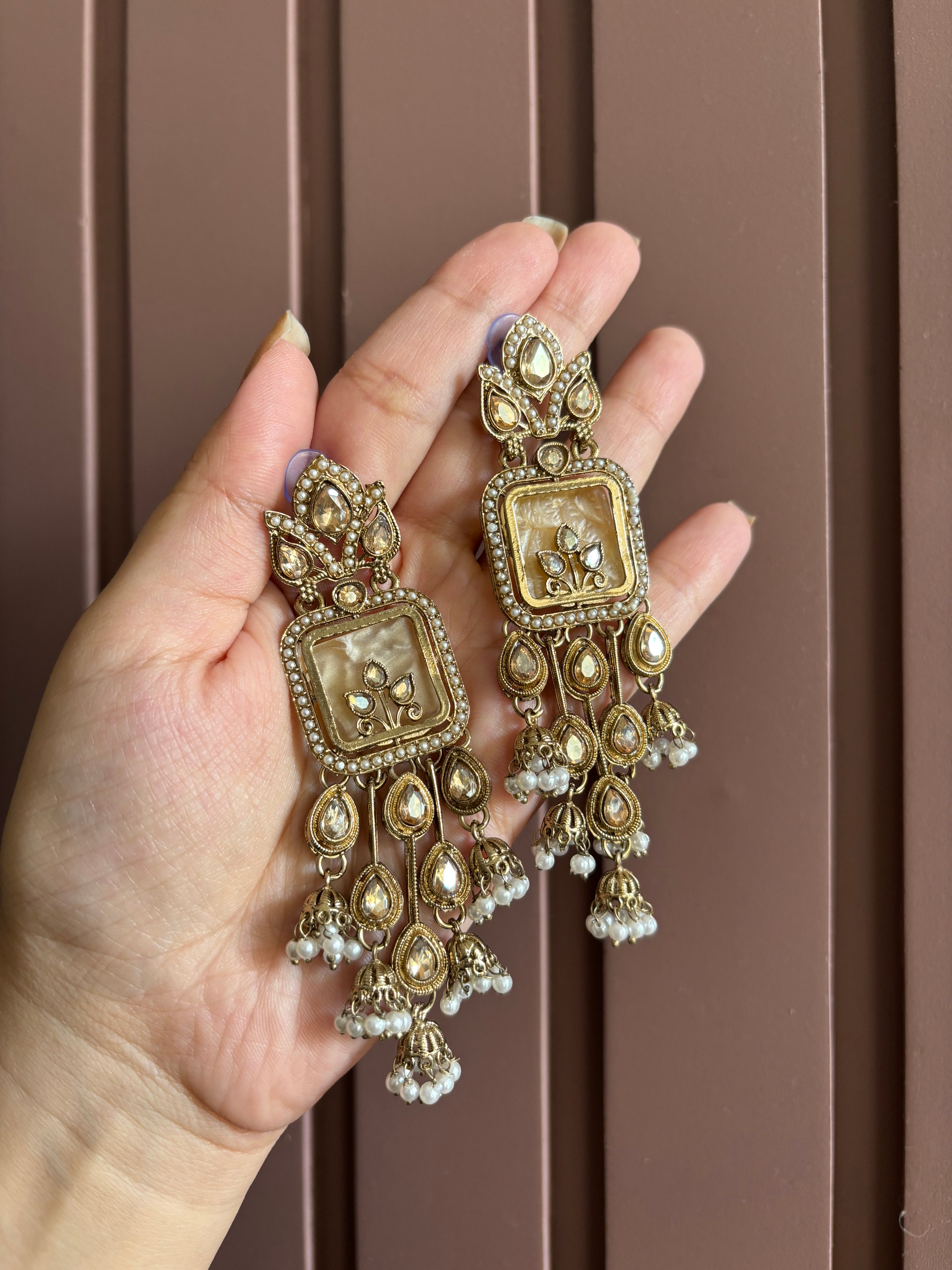 Hetal Cream Earrings