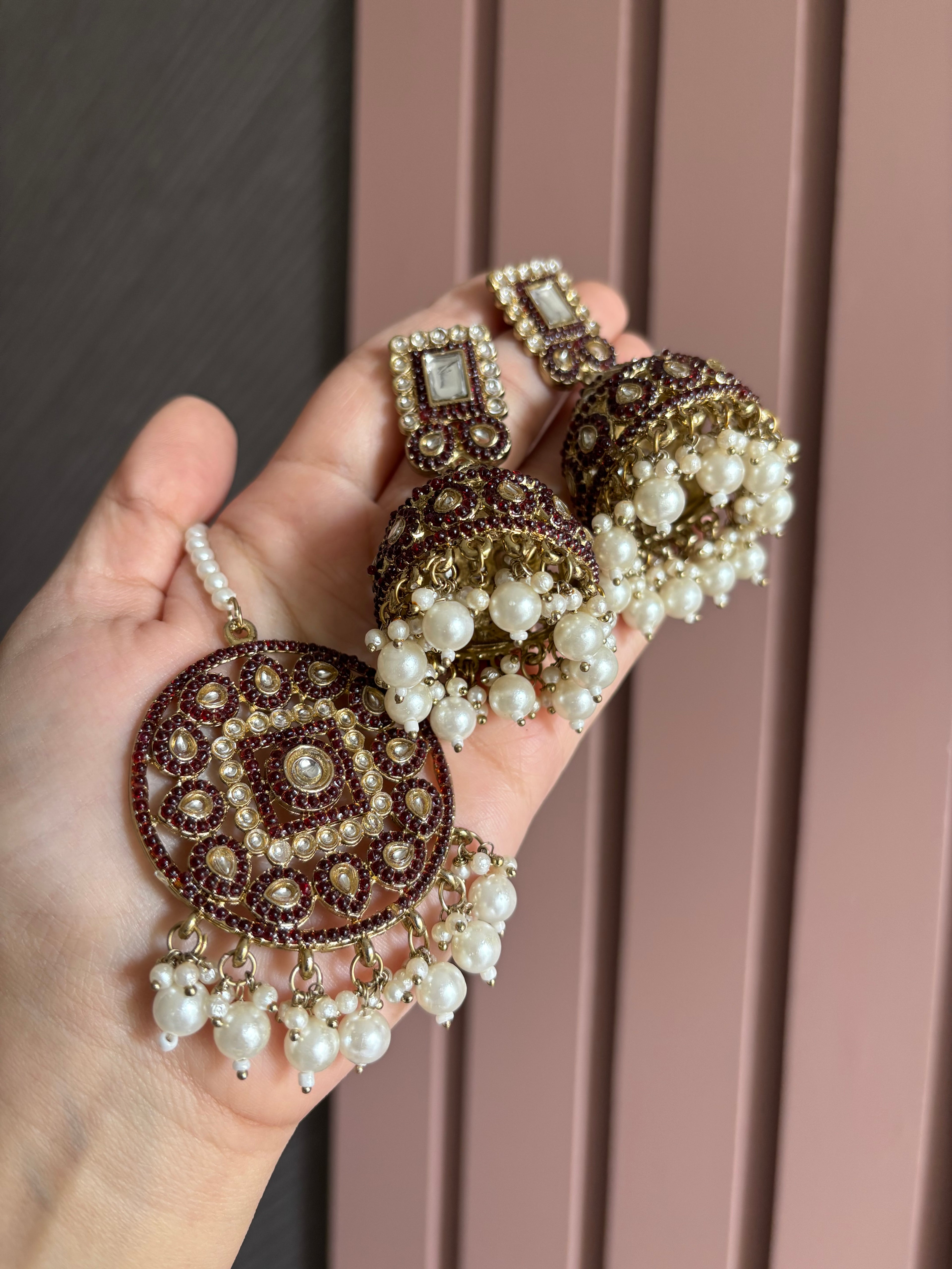 High Quality Designer Jadau Oversized Mang Tikka With Jhumkas