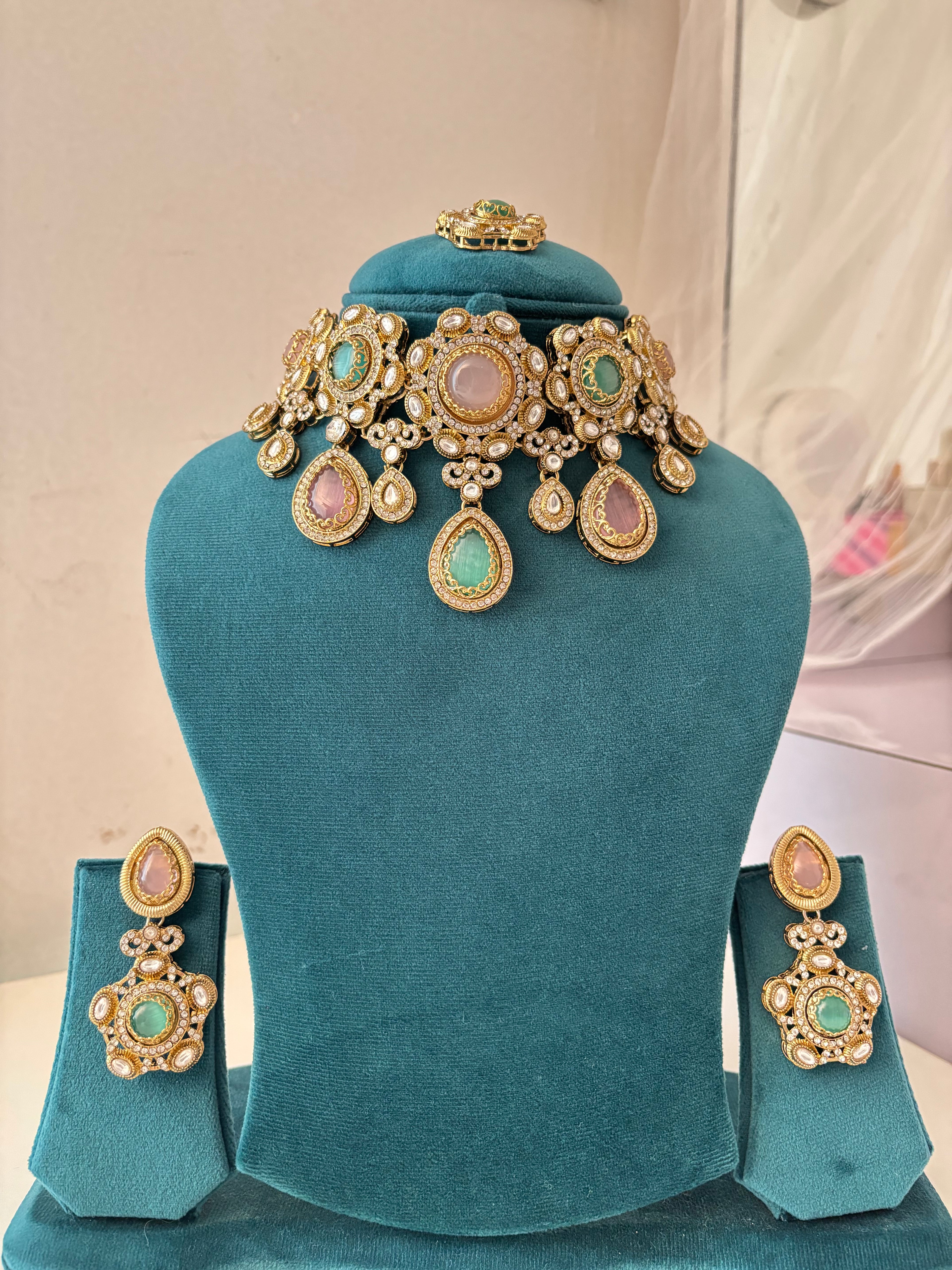 Princess Jasmine Turkish Necklace With Mang Tikka & Earrings (Pink & Mint)