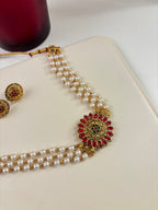 Flower Choker Set In Pearls Touch With Stud