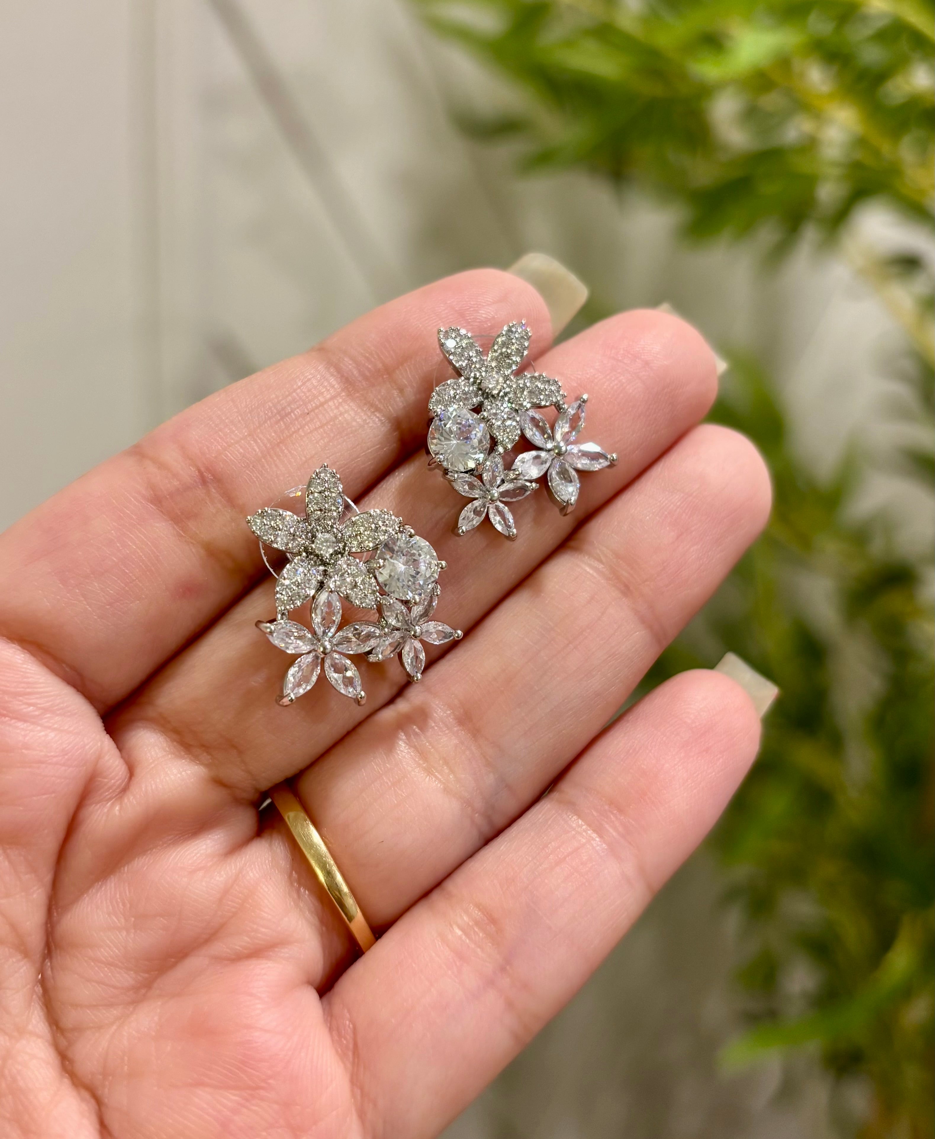 3 Silver Flower Studs