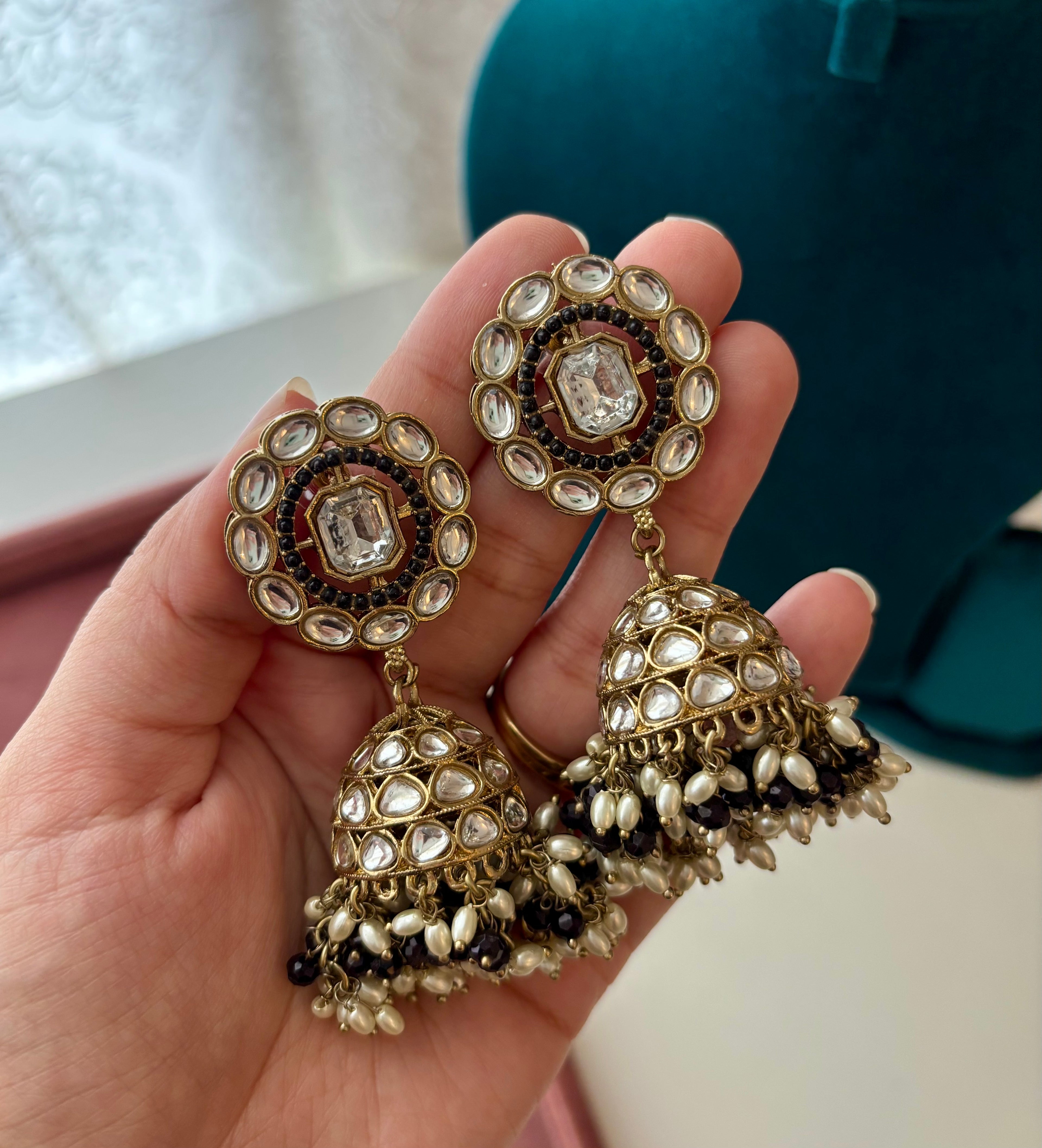 Tavleen Designer Kundan Jhumkas (Black)