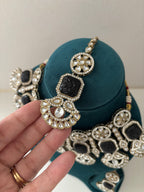 High Quality Designer Kundan Heavy Look Necklace With Mang Tikka & Earrings (Black)