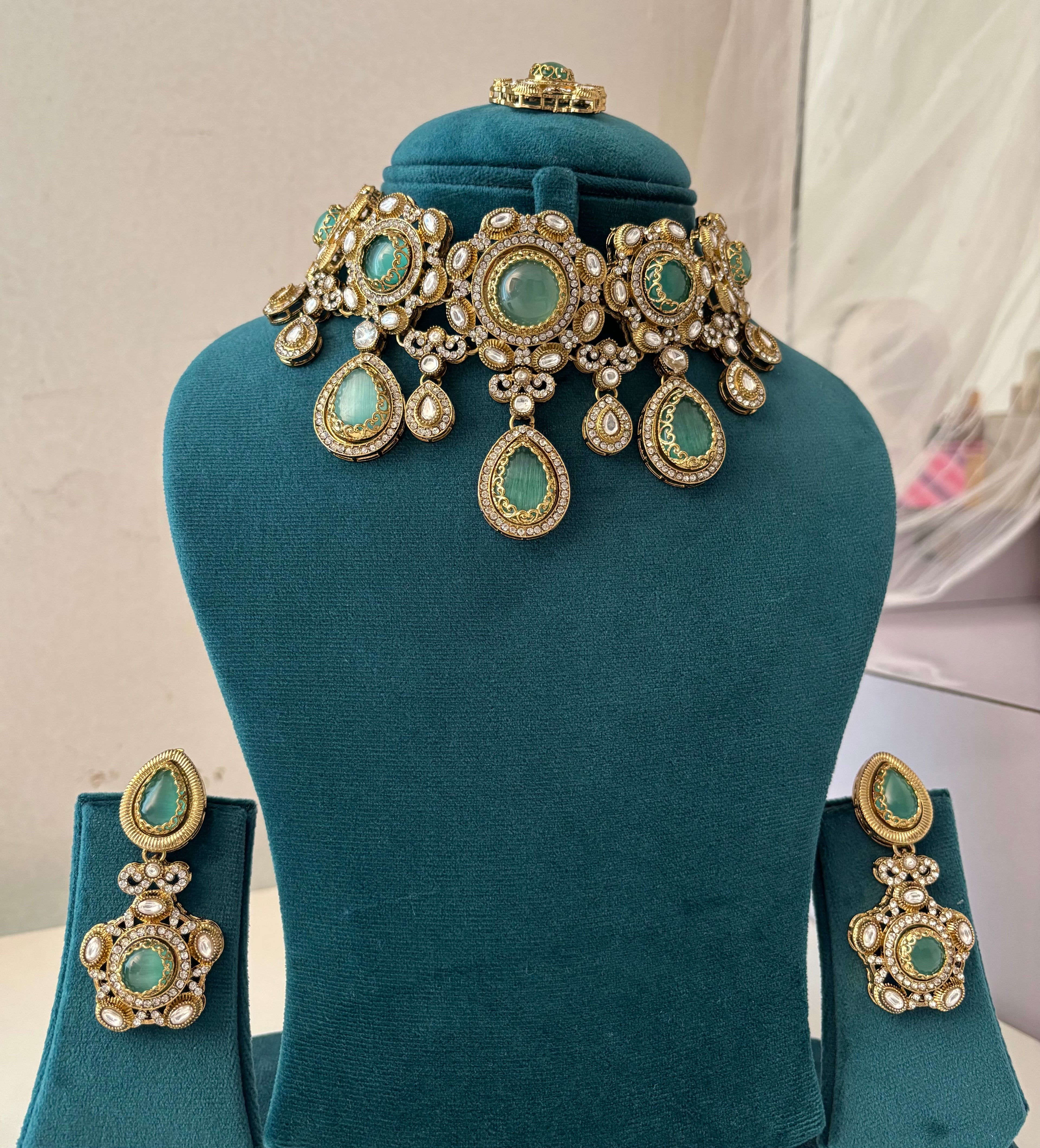 Princess Jasmine Turkish Necklace With Mang Tikka & Earrings (Turquoise)