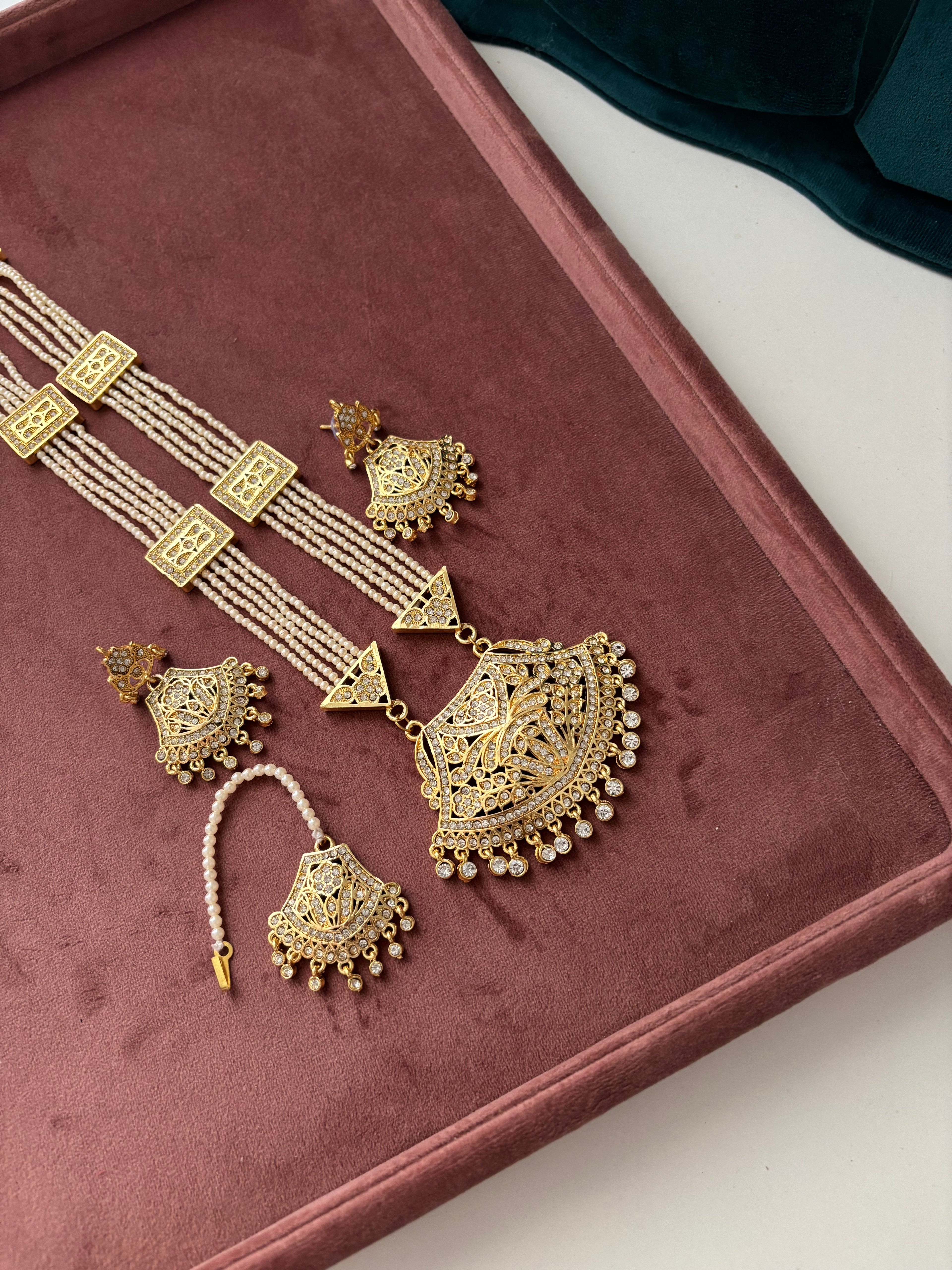Punjabi Style Long Jadau Haar With Mang Tikka & Earrings Design-1